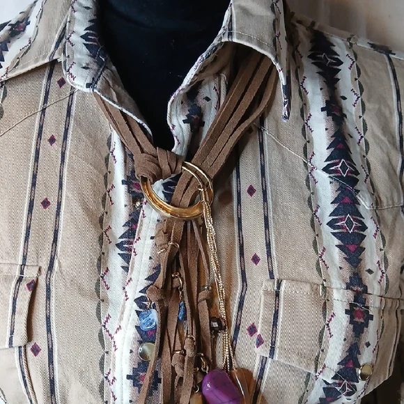 COWGIRL: Western Shirt - Picture 2 of 16